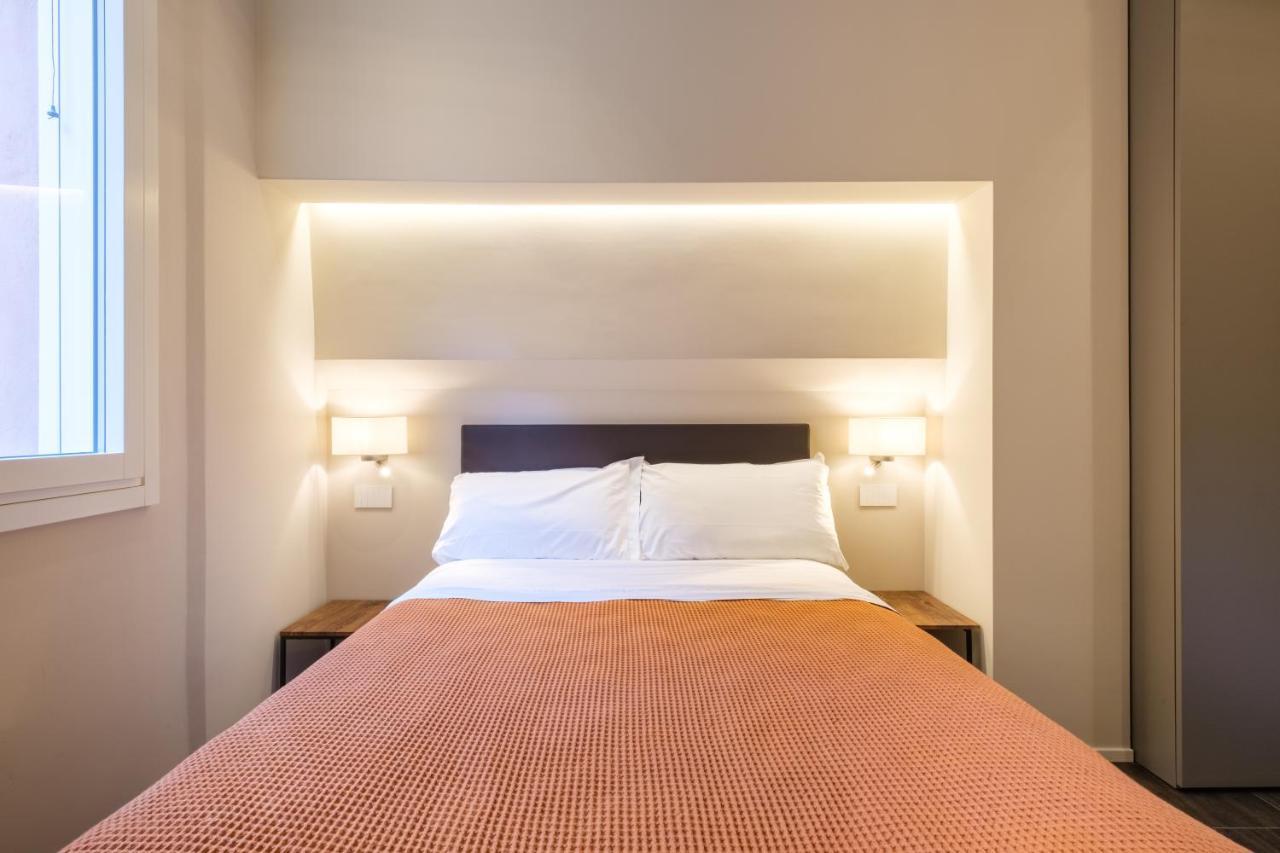 Golden Suite By Studio Vita Болонья Экстерьер фото